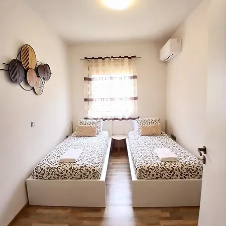 Dimasti Holiday home